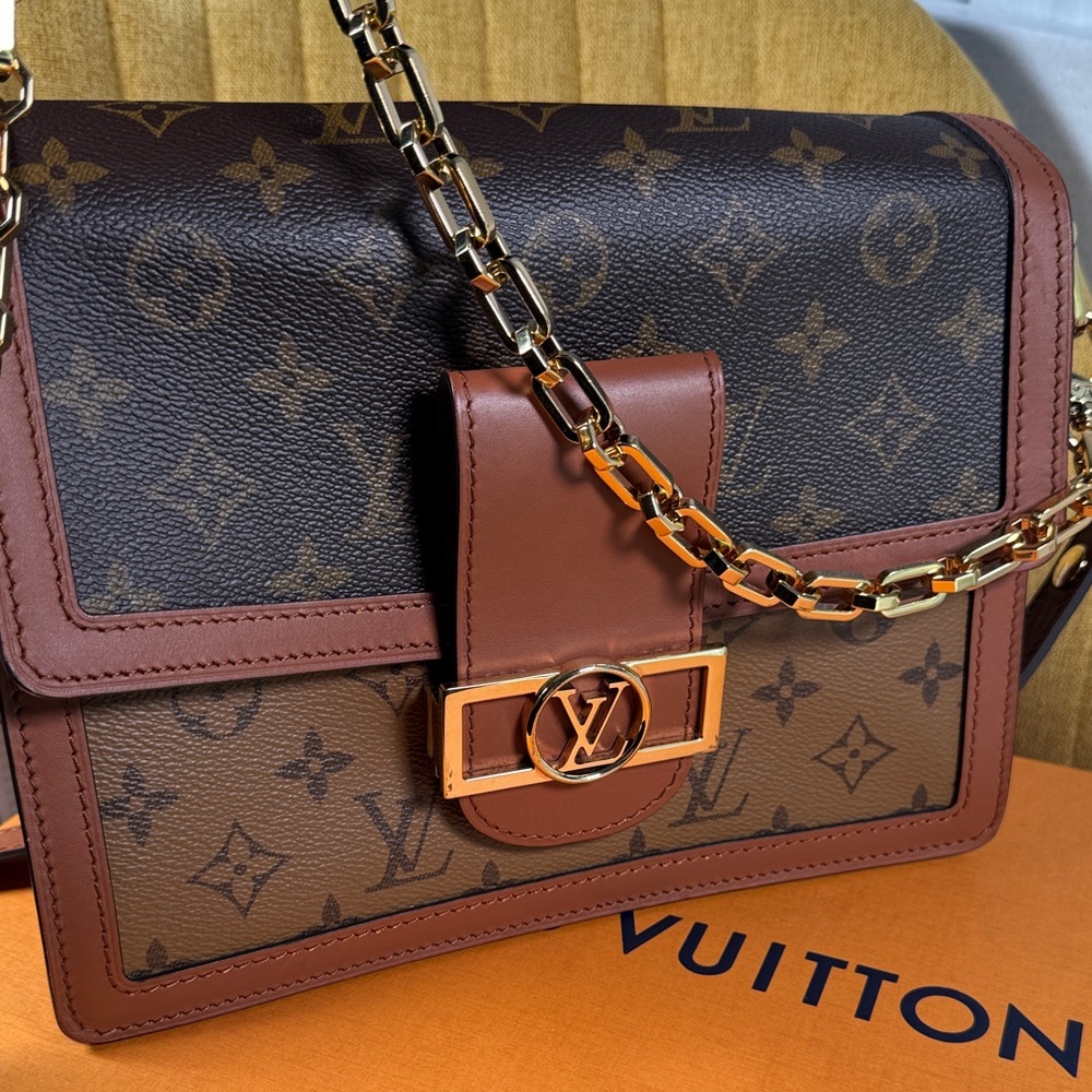 Louis Vuitton Brown Monogram Shoulder Bag - Picture 15 of 16